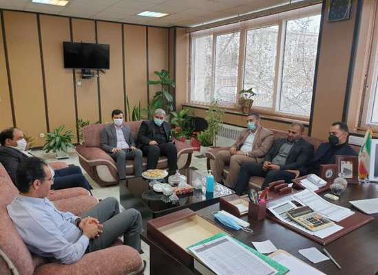 دیدار مشورتی اعضای شورای شهر ساری با سرپرست اداره کل امور مالیاتی مازندران