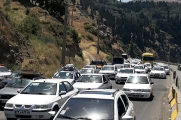 ترافیک در خروجی محورهای مازندران به اوج رسید