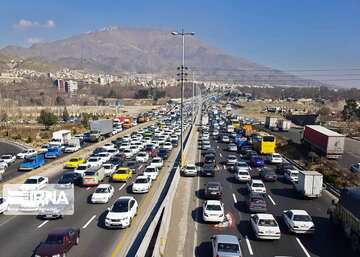 جزییات آمار سفرهای نوروزی تا روز ۱۲ فروردین/ سفر جاده‌ای در رتبه نخست قرار دارد