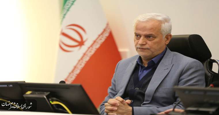 شهرداری اصفهان برای خدمت‌رسانی به محرومان در کنار کمیته امداد قرار دارد