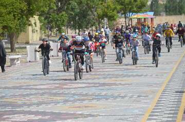 همایش و مسابقه دوچرخه‌سواری کودکان زیر ده سال