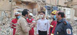 شش روز تلاش شبانه روزی آتش نشانان شیراز در محل حادثه متروپل آبادان