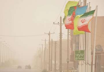 وزش باد شدید و گردو خاک/اختلال در ناوگان حمل و نقل ریلی و هوایی