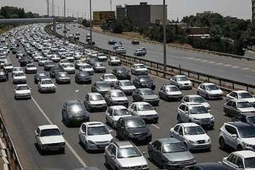 تردد روان در محورهای شمالی/ ترافیک سنگین در آزادراه قزوین - کرج - تهران