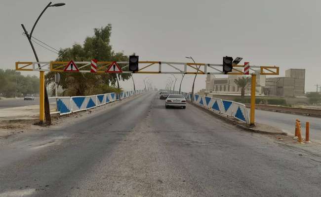 تردد خودرو با ارتفاع بیش از ۲/۵ متر بر روی پل قدیم خرمشهر ممنوع شد