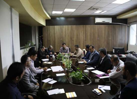 جلسه پایش پروژه ها و طرح های راهبردی شهرداری ساری با محوریت برنامه های سازمان های آرامستان و آتش نشانی