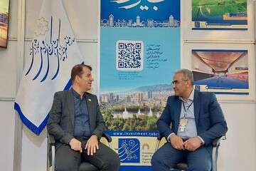 حضور شهردار ارومیه در غرفه سازمان سرمایه‌گذاری شهرداری تبریز