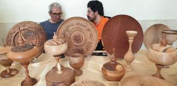 برگزاری نمایشگاه صنایع دستی هنرمندان در فرهنگسرای شمس تبریزی