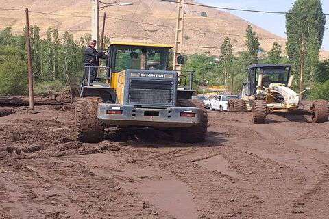 راه‌های اصلی و روستایی شهرستان طالقان رفع انسداد شد