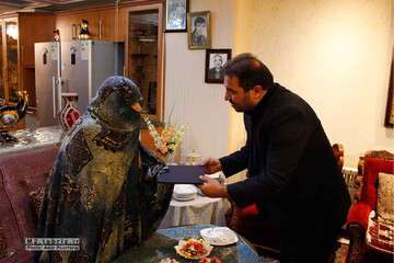 دیدار معاونان و مدیران شهرداری منطقه ۲ با خانواده شهید والامقام «حمید شفاعت»
