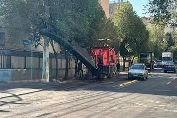 آسفالت‌تراشی و زیرسازی خیابان لاله‌زار شمالی