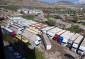 پذیریش ۲۲۵ کامیون حامل کالای ترکیه‌ای از مرز بازرگان/ قطع شدن سیستم گمرک بازرگان تکذیب شد