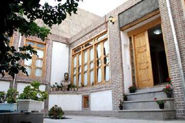 عایق‌بندی سقف خانه تاریخی علی مسیو