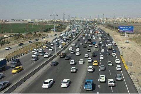 افزایش ۱.۴ درصدی تردد در محورهای برون‌شهری نسبت به روز قبل
