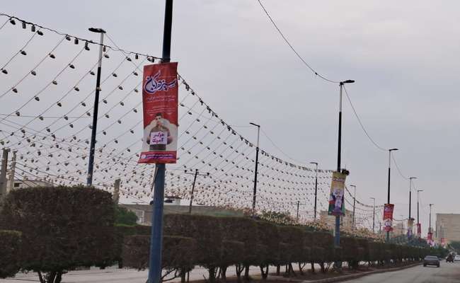 مسیر راهپیمایی یوم الله 13 آبان توسط شهرداری خرمشهر آذین بندی شد