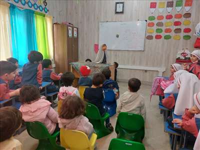 ویژه برنامه قصه خوانی برای کودکان در خانه فرهنگ شهید نواب صفوی
