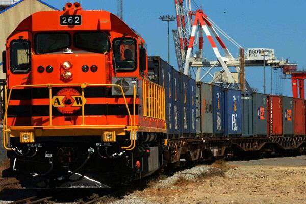 Rail transit movement averagely ۱,۱۰۲ km per month through Iran territory