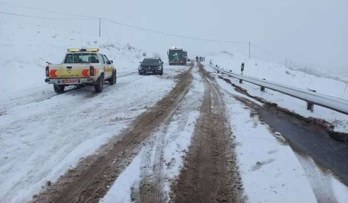 ترافیک سنگین در محور شهریار_ تهران/بارش برف و باران در برخی محورها