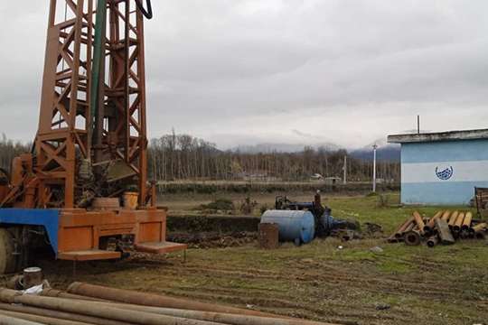 حفر یک حلقه چاه عمیق در بخش کومله شهرستان لنگرود