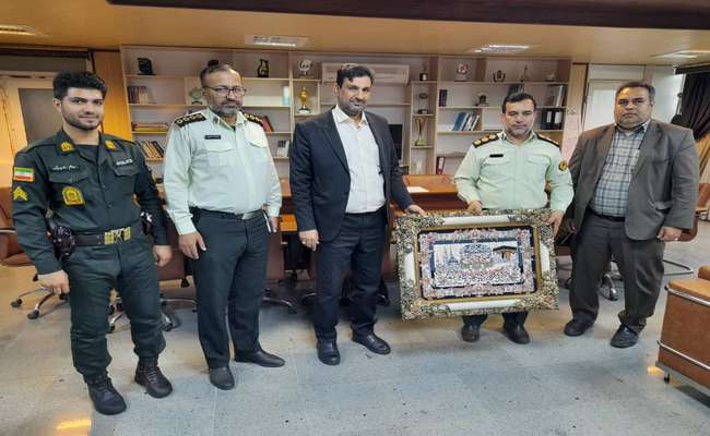 فرمانده نیروی انتظامی شهرستان خرمشهر با شهردار خرمشهر دیدار کرد