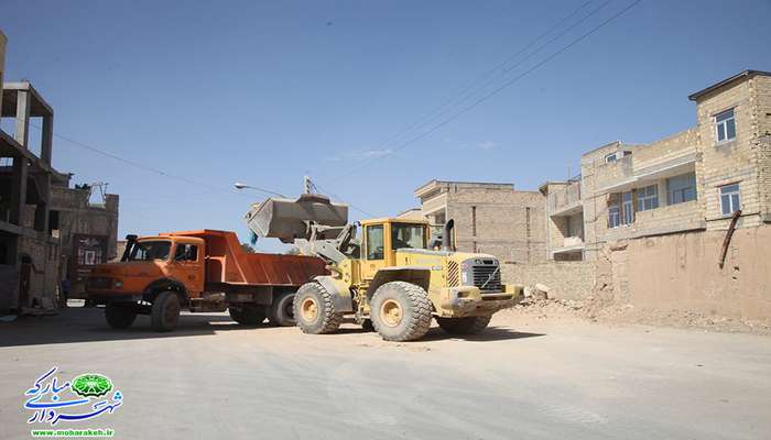 تخریب ساختمان  مسکونی در طرح خیابـان  شهید اصغر ضیایی