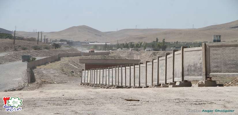 آغاز جدول گذاری جاده جوان در راستای ساماندهی ورودی شرقی ورزشگاه یادگار امام(ره)