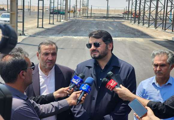 ویدیو| آیین بهره برداری از تونل شماره  دوم راه کربلا در بزرگراه ایلام مهران با حضور وزیر راه و شهر سازی
