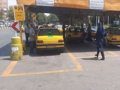 خط کشی و رنگ آمیزی ایستگاه های تاکسی شهر قزوین به پایان رسید