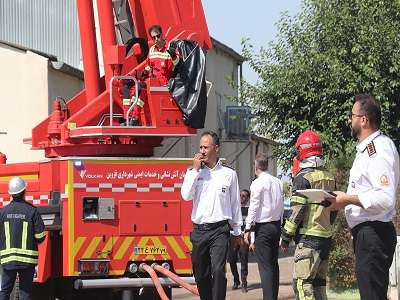مانور مشترک سازمان آتش نشانی قزوین با شرکت نفت و دستگاه های امدادی برگزار شد