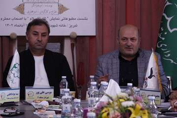 نشست مطبوعاتی نمایش ثقهالاسلام با حضور شهردار منطقه ۲ تبریز