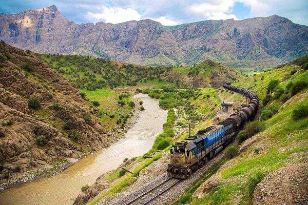 جابه‌جایی بیش از ۲۶۱ هزار مسافر در راه آهن زاگرس