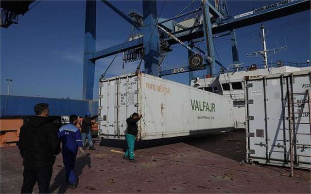 Shipment of ۱۶ TEU container citrus fruit from Amirabad port to Russia