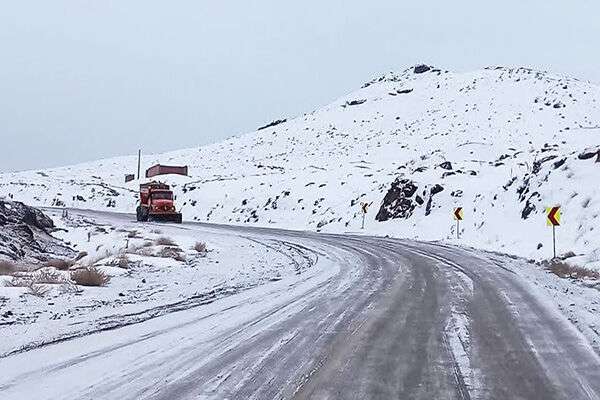 بارش برف و باران در آذربایجان غربی، آذربایجان شرقی، زنجان، قزوین، همدان  و کردستان