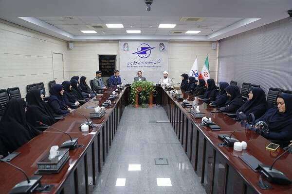 آیین تجلیل از بانوان نمونه شرکت فرودگاه‌ها و ناوبری هوایی ایران برگزار شد