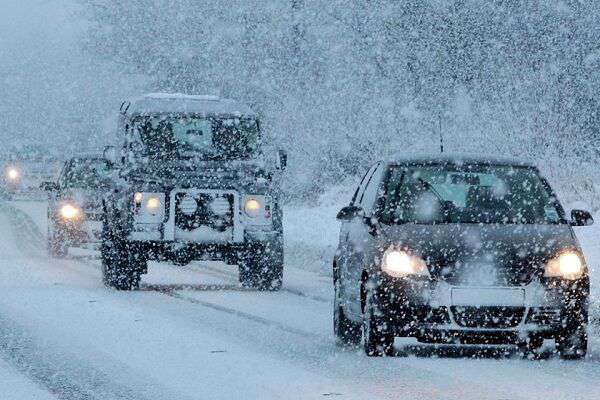 بارش برف و باران در محورهای ۱۴ استان