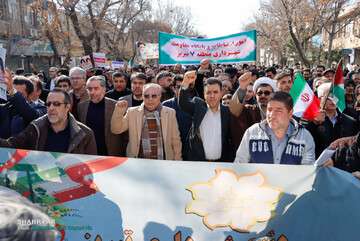 حضور پرشور خانواده بزرگ شهرداری تبریز در راهپیمایی عظیم ۲۲ بهمن