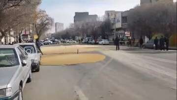 توضیحات سازمان حمل و نقل ریلی شهرداری تبریز درباره بیرون زدن فوم مترو؛
