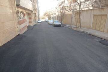 بهسازی معابر منطقه دو با ۸۰ تن آسفالت/اتمام احداث طبقه اول پروژه "کافه کتاب"