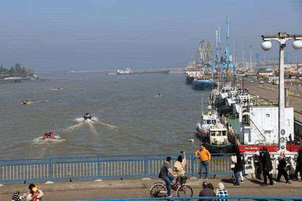 حضور ۱۹ هزار گردشگر دریایی در استان گیلان تا چهارم فروردین
