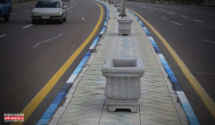 زیباسازی منظر شهری شهرک خاوران با نصب و گلکاری ۱۳۰ جعبه فلاور باکس