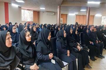 برگزاری کارگاه آموزشی حقوق برای دختران در فرهنگسرای رضوان شهرک امام خمینی(ره)