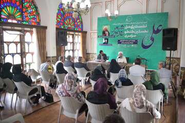 برگزاری نخستین کنگره شعر غدیر در محوطه مسجد کبود
