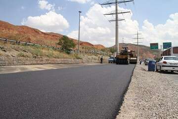 تداوم اجرای نهضت آسفالت در اتوبان پاسداران