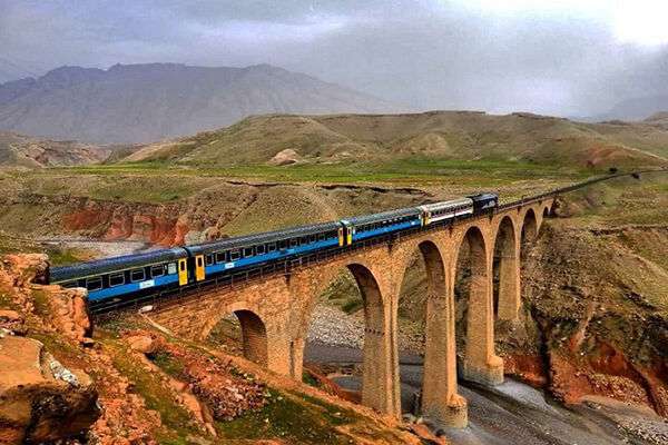  بیش از ۳۴ هزار مسافر در خردادماه در راه‌آهن زاگرس جابه‌جا شدند