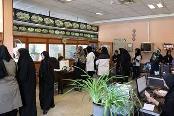 استقبال شهروندان از دوره‌های آموزشی فرهنگسرای الغدیر در اولین روز از ثبت نام