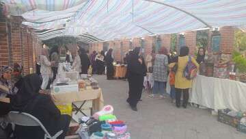 برگزاری نمایشگاه و فروشگاه صنایع دستی در بوستان قرآن