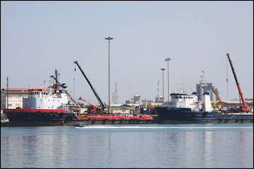 افزایش ۹۲ درصدی تخلیه و بارگیری کالا در بندر کیش طی سال جاری/ ثبت بیش از ۴ هزار نفر- سفر دریایی