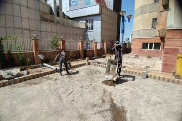 تداوم اجرای طرح "حیات شهر" و محوطه‌سازی در مجتمع های مسکونی منطقه یک تبریز