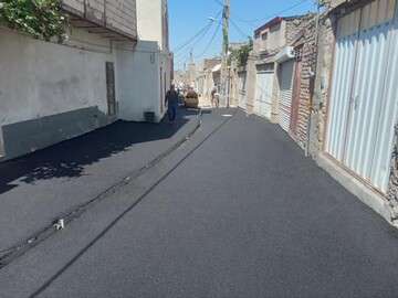 استفاده بیش از ۳۰۰ تن آسفالت برای بهسازی محلات جنوب غرب تبریز