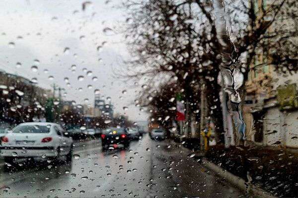 بارش باران و مه‌گرفتگی در ۶ استان کشور/ترافیک سنگین در محور چالوس و آزادراه تهران_ شمال